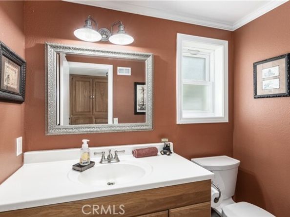 21992 Hoi Circle, Lake Forest (el Toro) CA 92630