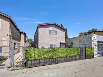 10316 S San Pedro Street