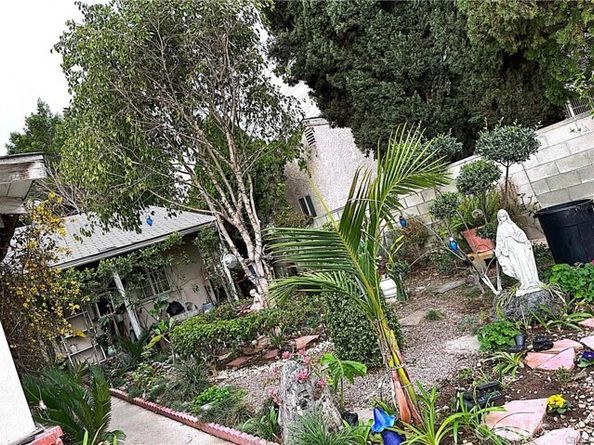 18844 Saticoy Street, Reseda (los Angeles) CA 91335