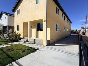 823 W G, Wilmington (los Angeles) CA 90744