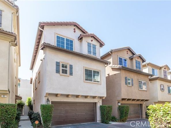 6840 De Celis Place 32, Van Nuys (los Angeles) CA 91406