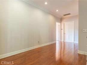 4918 Calvin Avenue, Tarzana (los Angeles) CA 91356