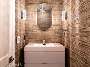 4918 Calvin Avenue, Tarzana (los Angeles) CA 91356