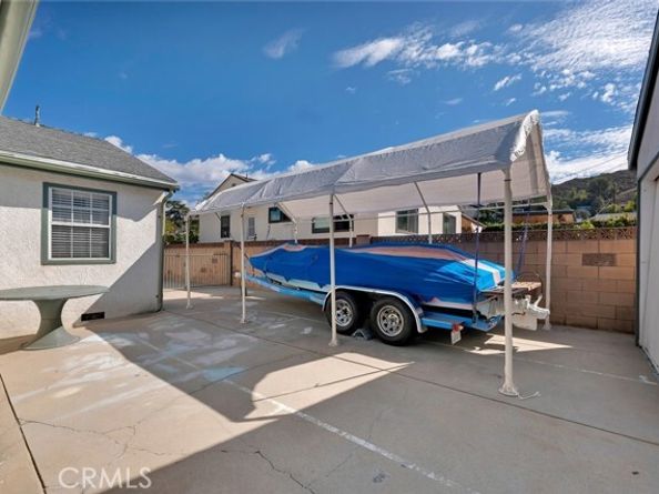 10227 Quill Avenue, Sunland (los Angeles) CA 91040