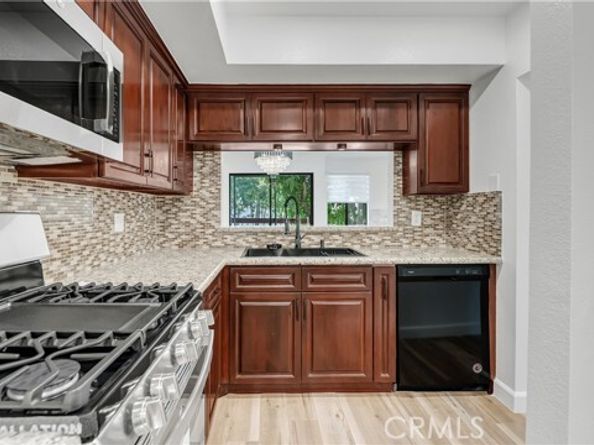 527 E Elmwood, Burbank CA 91501