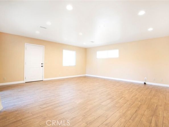 14230 Calahan, Panorama City (los Angeles) CA 91402