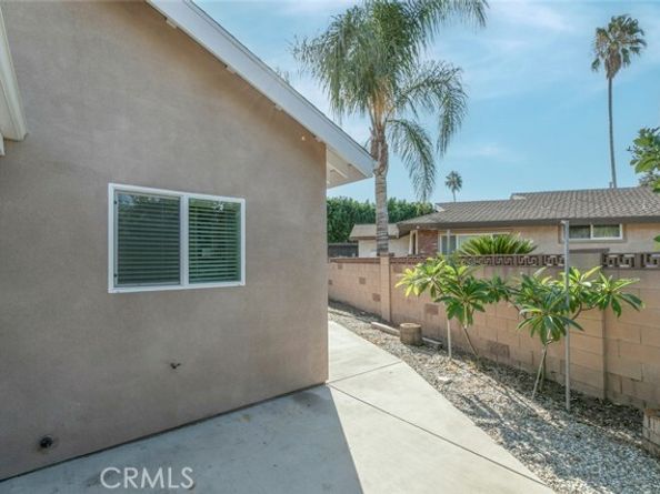 14230 Calahan, Panorama City (los Angeles) CA 91402