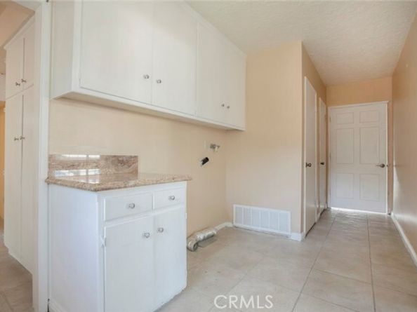 14230 Calahan, Panorama City (los Angeles) CA 91402