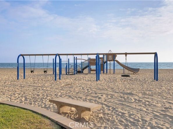 57 A Surfside Avenue, Surfside (seal Beach) CA 90743