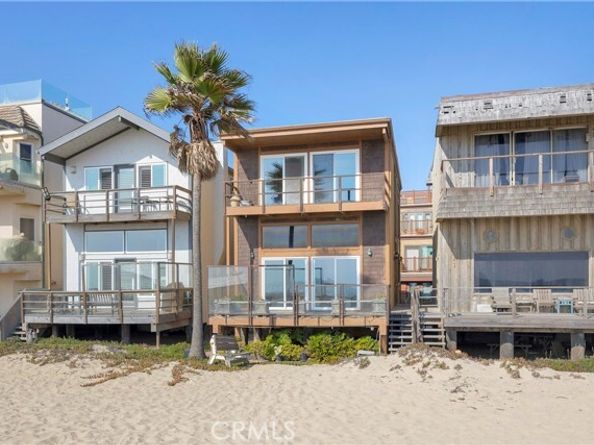 57 A Surfside Avenue, Surfside (seal Beach) CA 90743