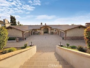 1542 La Loma, Tustin CA 92705