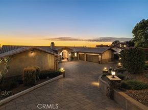 1542 La Loma, Tustin CA 92705
