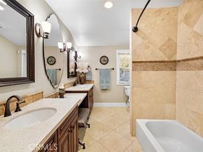 1542 La Loma, Tustin CA 92705