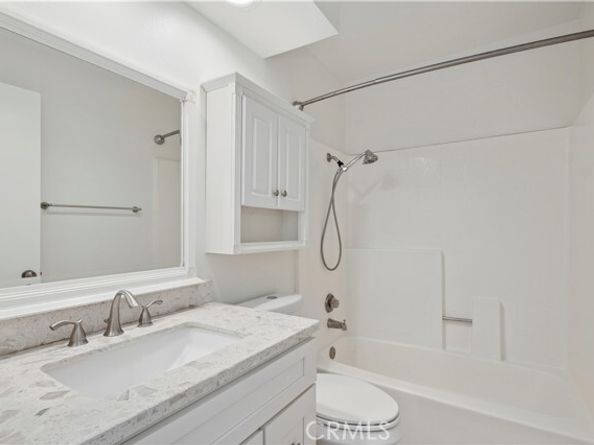 20981 Oakville 35, Lake Forest (el Toro) CA 92630