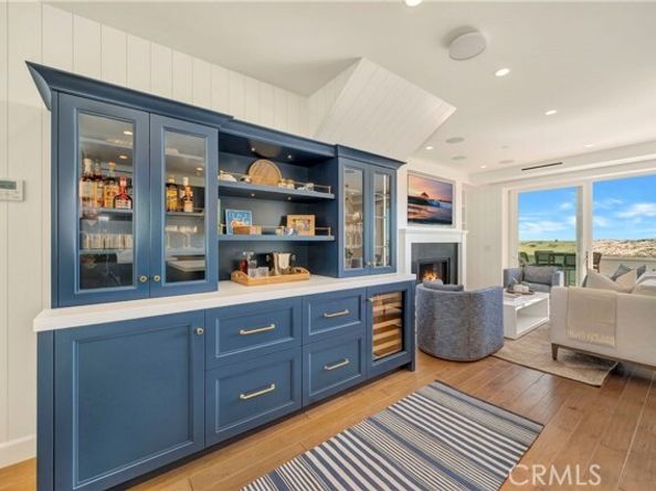 114 Oceanfront, Newport Beach CA 92661