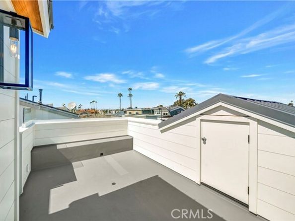 114 Oceanfront, Newport Beach CA 92661