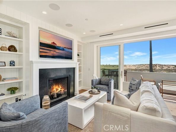 114 Oceanfront, Newport Beach CA 92661