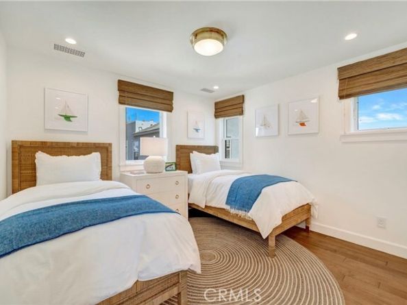 114 Oceanfront, Newport Beach CA 92661