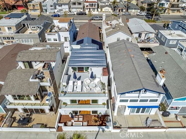 114 Oceanfront, Newport Beach CA 92661