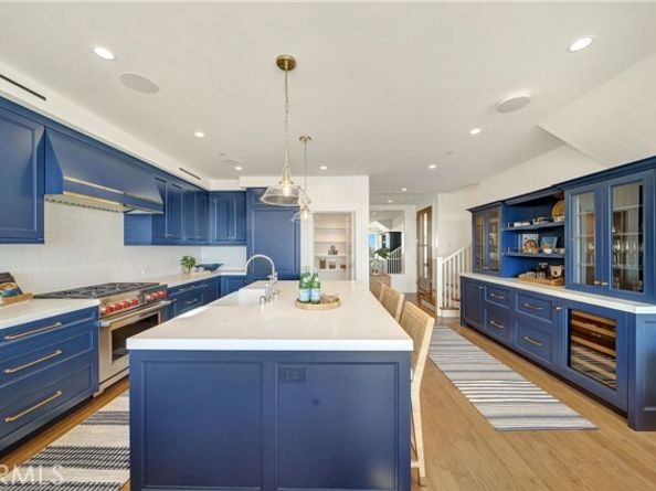 114 Oceanfront, Newport Beach CA 92661