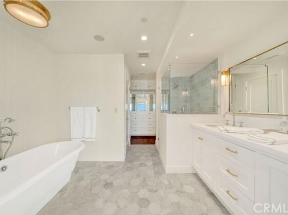114 Oceanfront, Newport Beach CA 92661