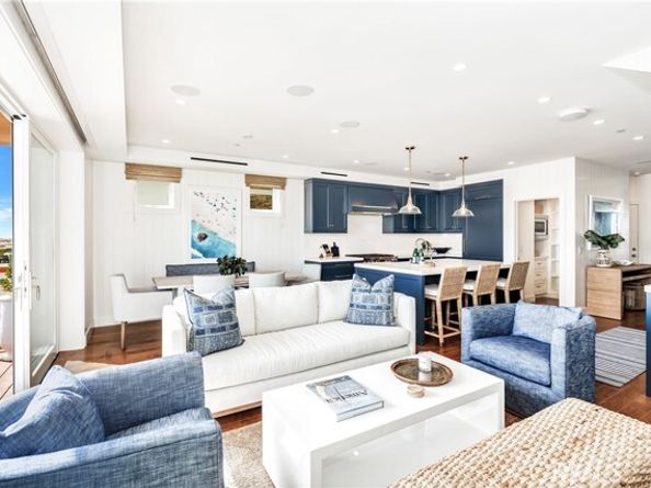 114 Oceanfront, Newport Beach CA 92661