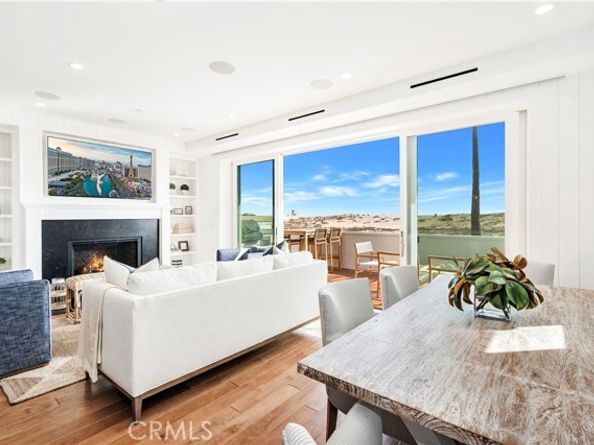 114 Oceanfront, Newport Beach CA 92661