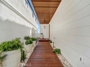 114 Oceanfront, Newport Beach CA 92661