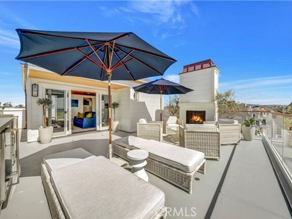 114 Oceanfront, Newport Beach CA 92661