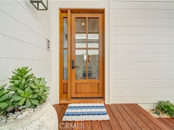 114 Oceanfront, Newport Beach CA 92661