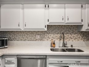 1351 N Crescent Heights 114, West Hollywood CA 90046