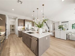 220 Edna Pkwy, Lake Forest (el Toro) CA 92630