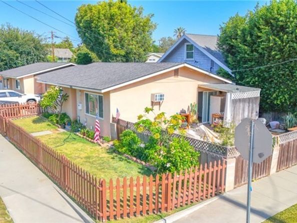 333 E La Veta, Orange CA 92866