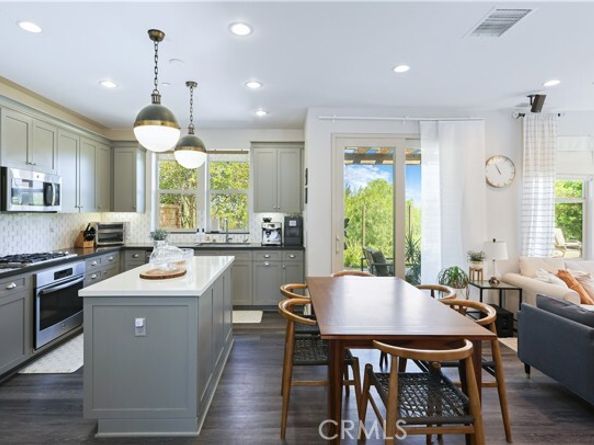 55 Fuchsia, Lake Forest (el Toro) CA 92630
