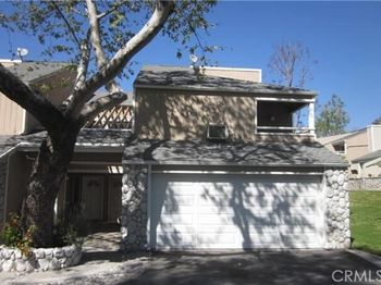 23551 Avenida La Caza