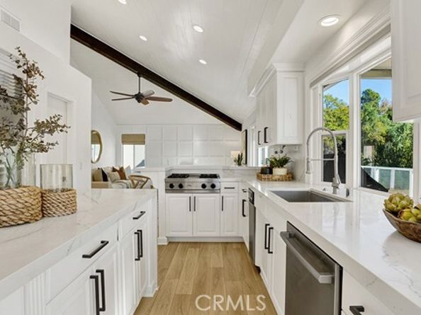 31682 Via Coyote, Laguna Hills CA 92679