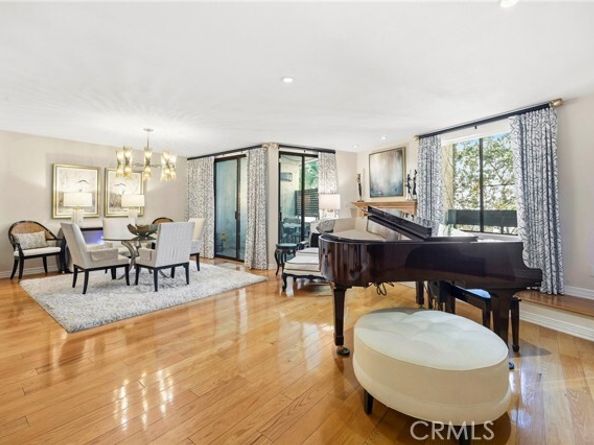 11687 Bellagio Road 12, Los Angeles CA 90049