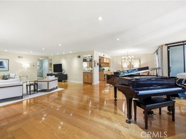 11687 Bellagio Road 12, Los Angeles CA 90049