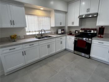 1449 W 45th Street