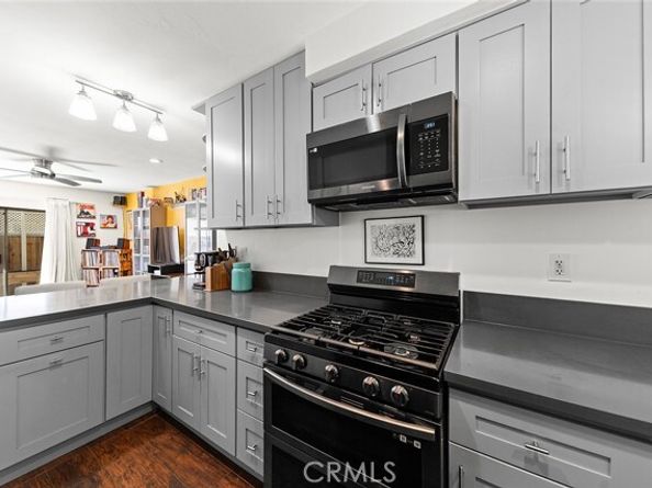 1260 E 4th Street 6, Long Beach CA 90802