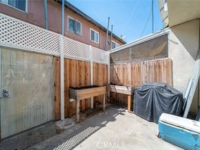 1260 E 4th Street 6, Long Beach CA 90802