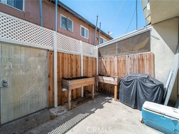 1260 E 4th Street 6, Long Beach CA 90802