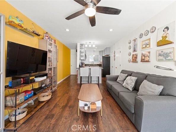 1260 E 4th Street 6, Long Beach CA 90802