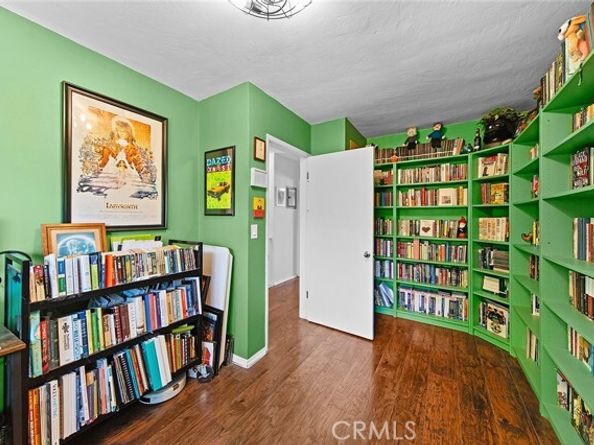 1260 E 4th Street 6, Long Beach CA 90802