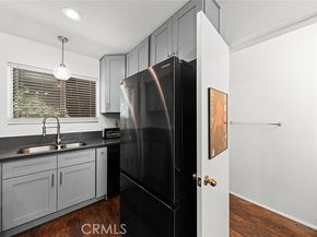 1260 E 4th Street 6, Long Beach CA 90802