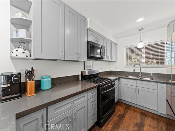 1260 E 4th Street 6, Long Beach CA 90802