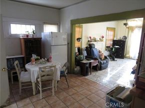 3830 S Figueroa Street, Los Angeles CA 90037