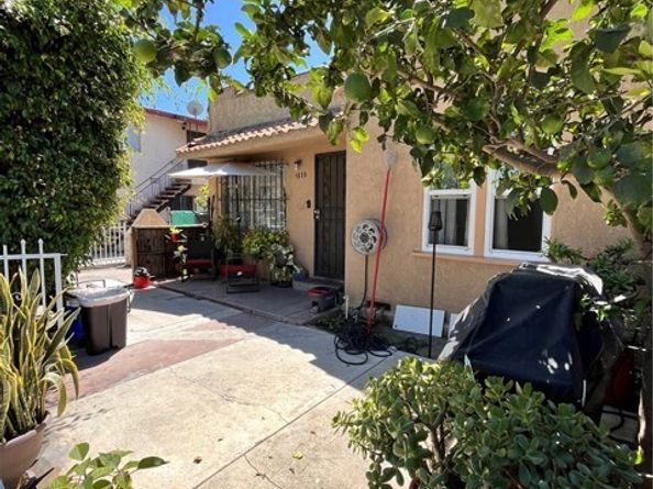 1634 W Parade, Long Beach CA 90810