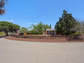 3825 Grandview Pl, Bonita CA 91902