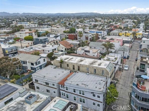 12 25th Place, Venice (los Angeles) CA 90291